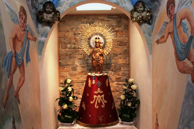 Festividad de la Virgen del Pilar en Mequinenza